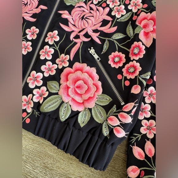 Needle & Thread Embroidered Rose Bomber Floral Crepe Jacket Size US 8 - Picture 14 of 16